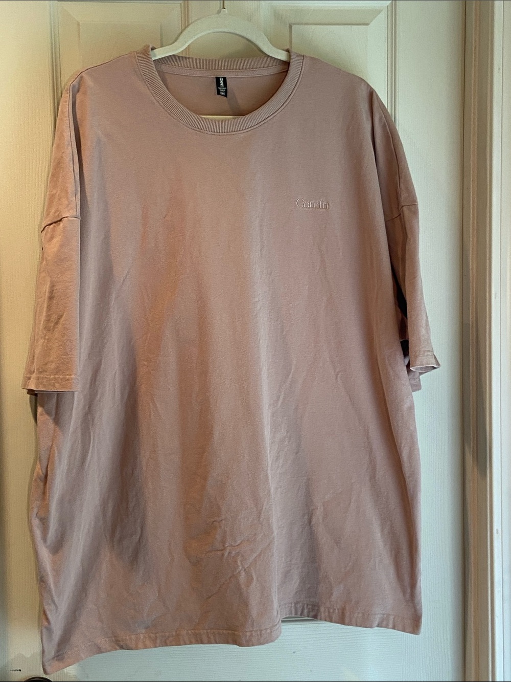 Relaxed Short Sleeve Tee in Light Mauve - Casual Minimalist